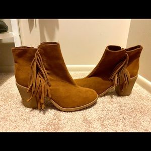 Suede Tan H&M boots